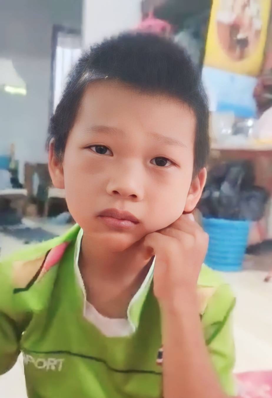 ด่วน!!! ใครพบเห็นรีบแจ้ง "เด็กชาย 7 ขวบ" ถูกพ่อทำร้าย จับเป็นตัวประกัน เพื่อให้แม่กลับมาคบ