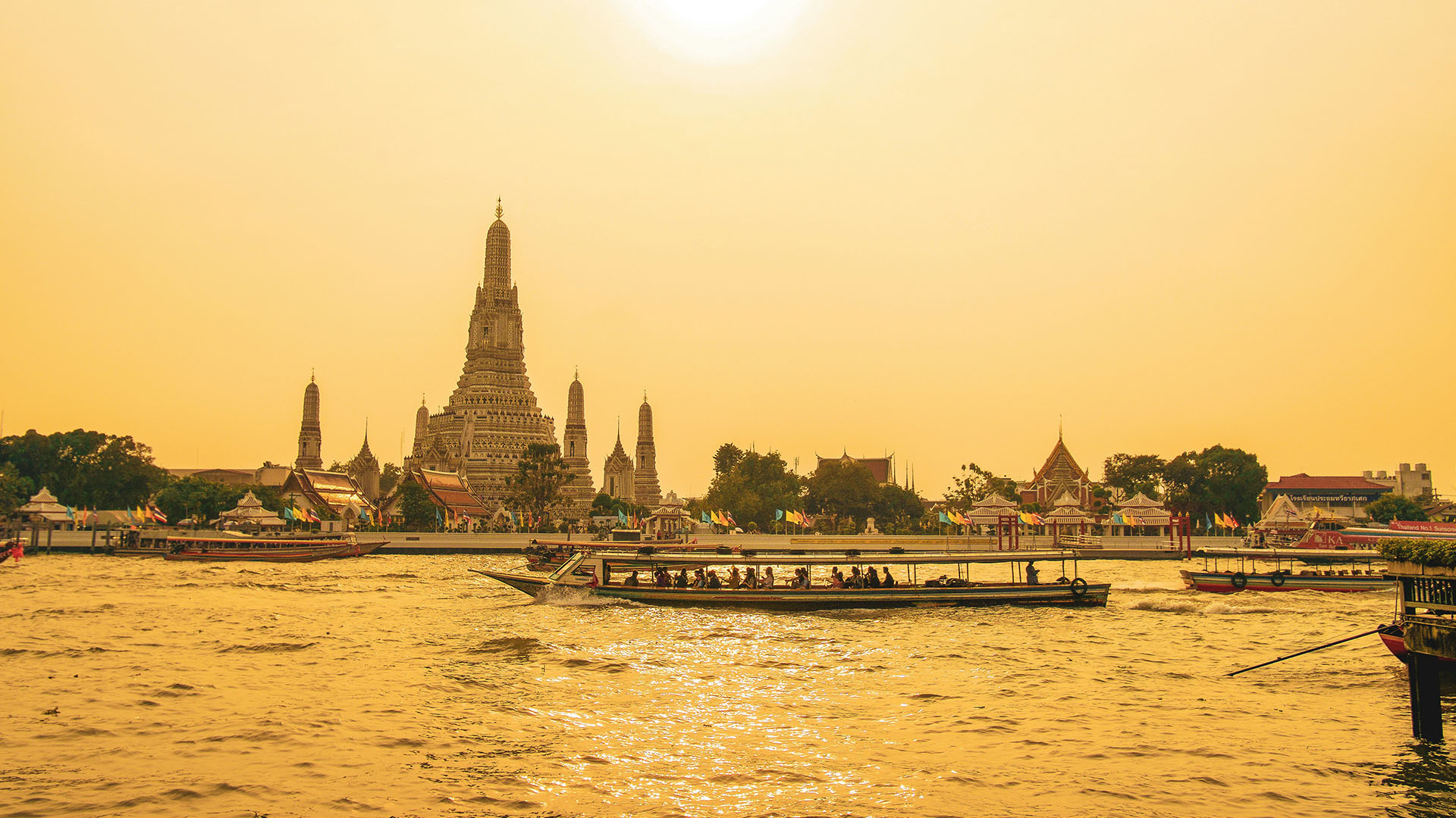4 เดือน นทท.เยือนไทยสร้างรายได้ 5.8 แสนล้านบาท