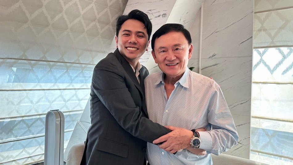 เปิดประวัติ "แอ็คมี่ DoubleDeep" หลังโพสต์รูปคู่ "ทักษิณ" ระยะประชิด