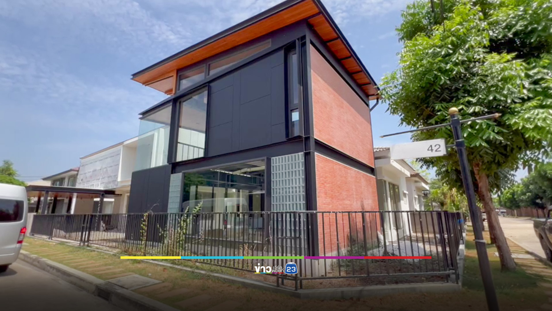 บุกรวบหลานสาวเจ้าของแหนมชื่อดัง ทุจริตเงินบริษัทเกือบ 400 ล้านบาท
