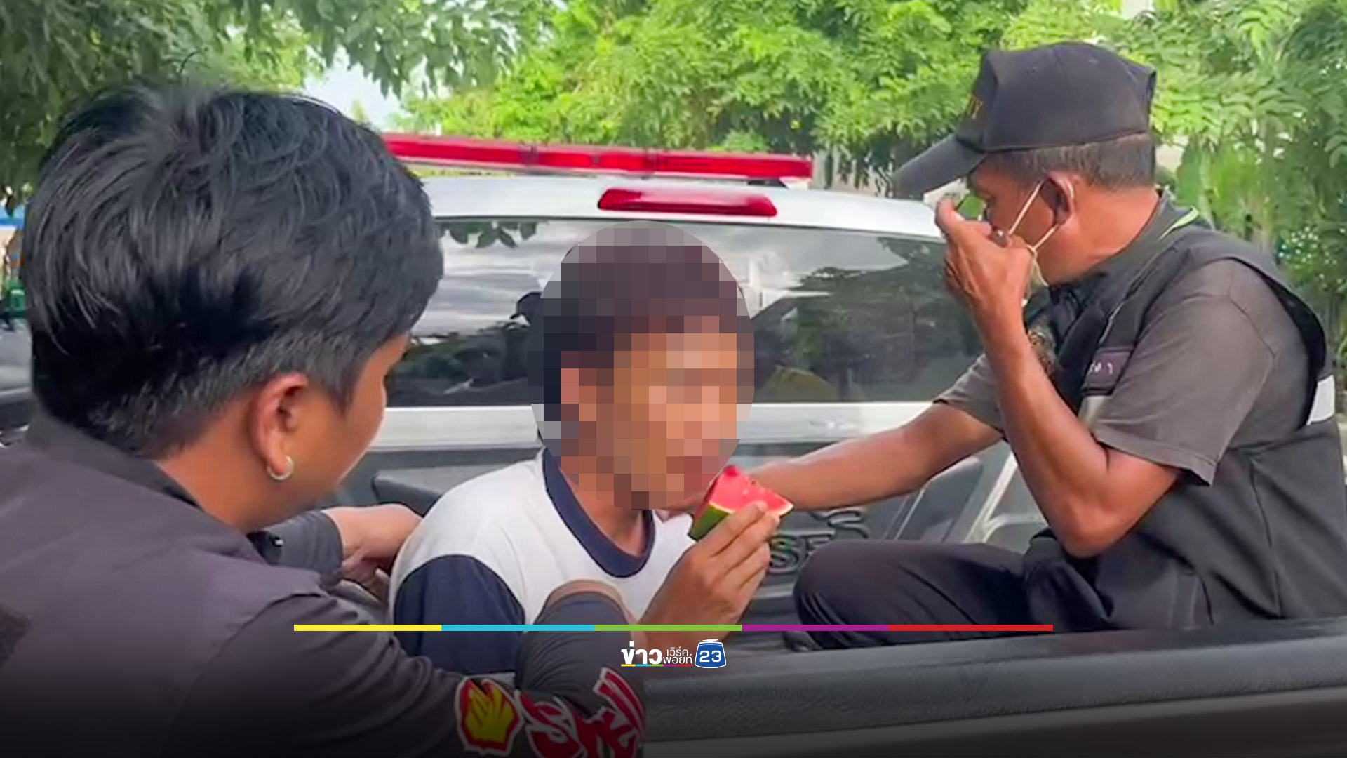 หนุ่มทาสยาบ้า ลงแดงต่อยแม่หัวปูด ตร.ระงับเหตุเจอสภาพขาดยาพูดจาไม่รู้เรื่อง