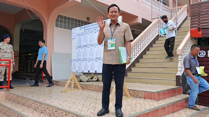 'สมชาย' อารมณ์ดีหลังผ่านเข้ารอบเลือกตั้ง สว.ระดับจังหวัด