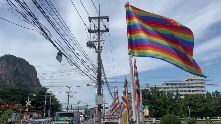 ส่งท้าย 'Pride Month" ชวนชาว LGBTQIAN+ จัดขบวนพาเหรดสีรุ้ง