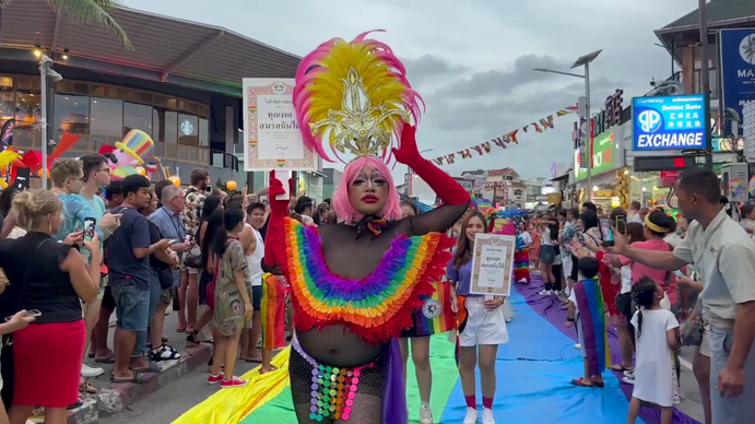 ส่งท้าย 'Pride Month" ชวนชาว LGBTQIAN+ จัดขบวนพาเหรดสีรุ้ง