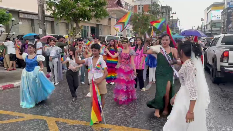 ส่งท้าย 'Pride Month" ชวนชาว LGBTQIAN+ จัดขบวนพาเหรดสีรุ้ง