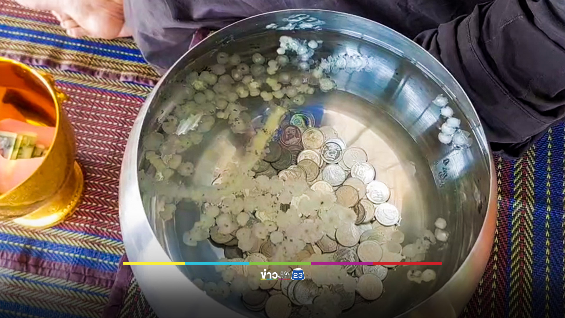 ชาวบ้านแห่แก้บน "แม่ตะเคียน" หลังได้โชคกันถ้วนหน้า