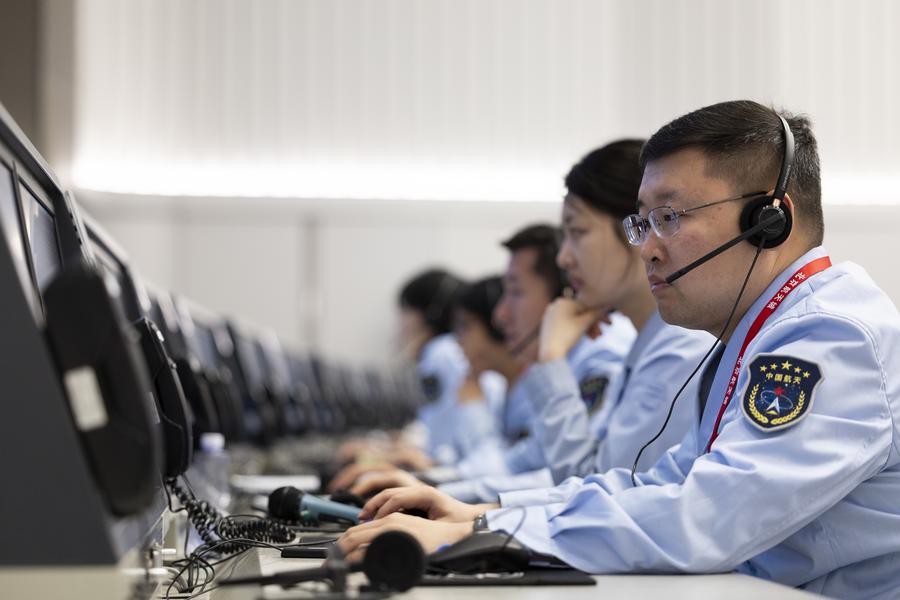 'ฉางเอ๋อ-6' ปักธงชาติจีนด้านไกลของดวงจันทร์สำเร็จ