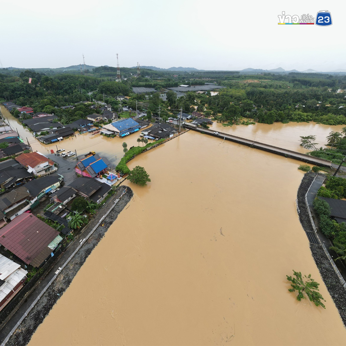 "น้ำท่วมตราด"ทะลักท่วม 3 อำเภอ พื้นที่เกษตร 2.7 หมื่นไร่