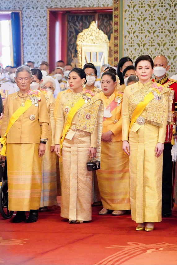 พระราชดำรัส พระบาทสมเด็จพระเจ้าอยู่หัว เสด็จออกมหาสมาคม ณ พระที่นั่งอมรินทรวินิจ