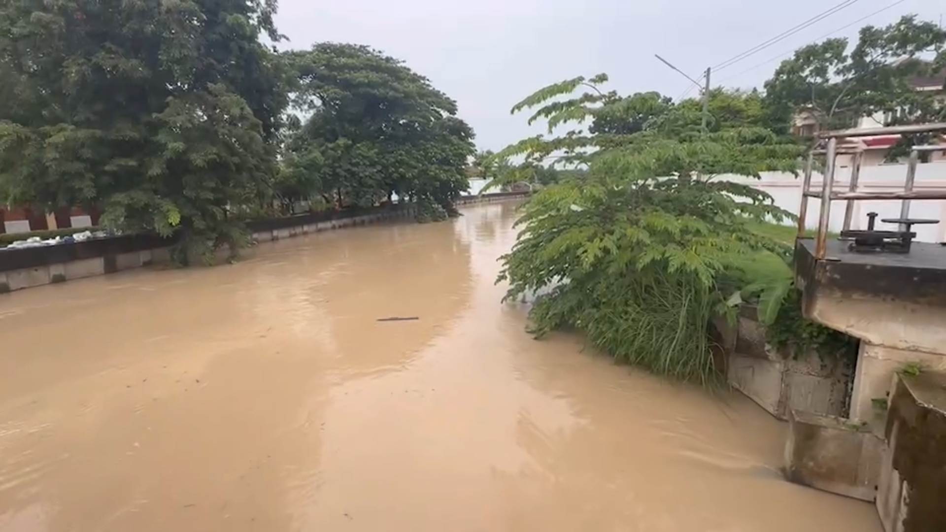 อัปเดต"น้ำท่วมระยอง"คลี่คลายหลังเจอฝนถล่มข้ามคืน
