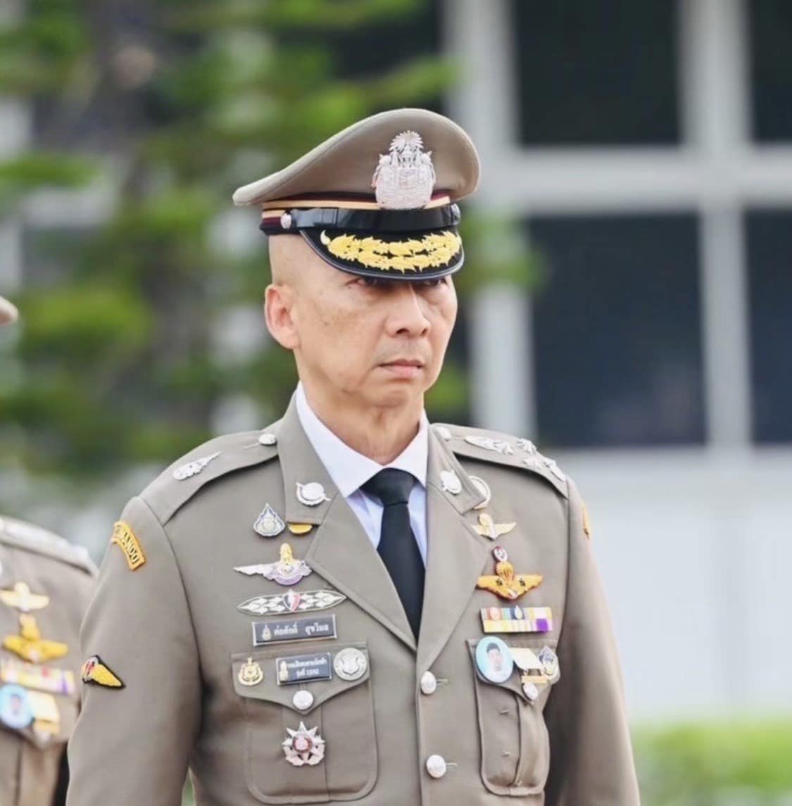 ปูนบำเหน็จ "พ.ต.ท.กิตติ์ชนม์" เสียชีวิตจากการเข้าระงับเหตุชายคลุ้มคลั่ง เป็น "พล.ต.อ." พร้อมมอบเงินช่วยเหลือ 4.5 ล้าน