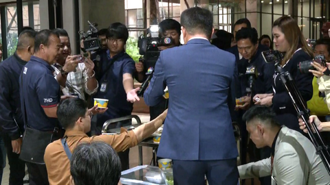 "ณัฐชา" โวยรอง ปธ. สภาห้ามถ่ายภาพ สส.กินปลาหมอคางดำทอดในสภา