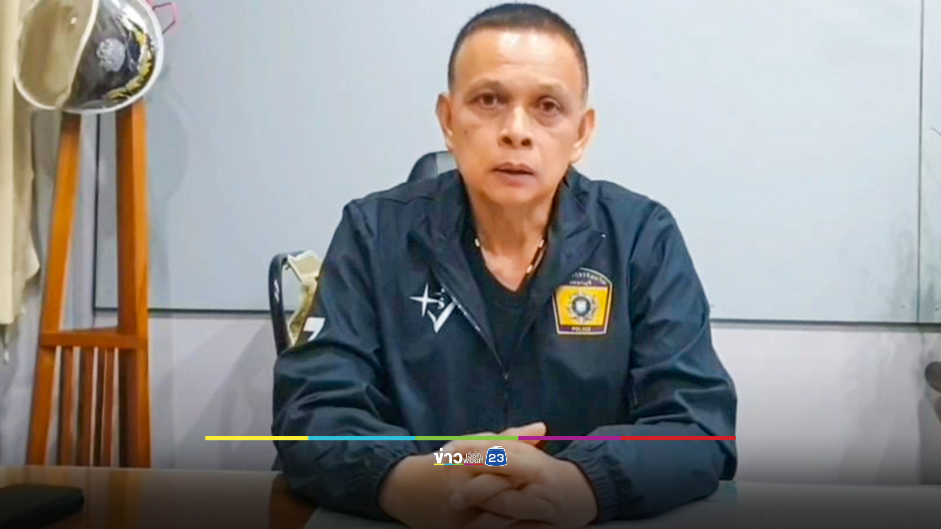 พ่อค้าอาหารทะเลทอดโดนยิงดับคารถ ส่วนมือปืนย่องมอบตัว ถูกแจ้ง 5 ข้อหาหนัก