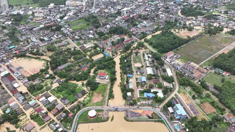 น้ำท่วมเมืองตราดคลี่คลาย ชาวบ้านติง 'แจ้งเตือนช้า'
