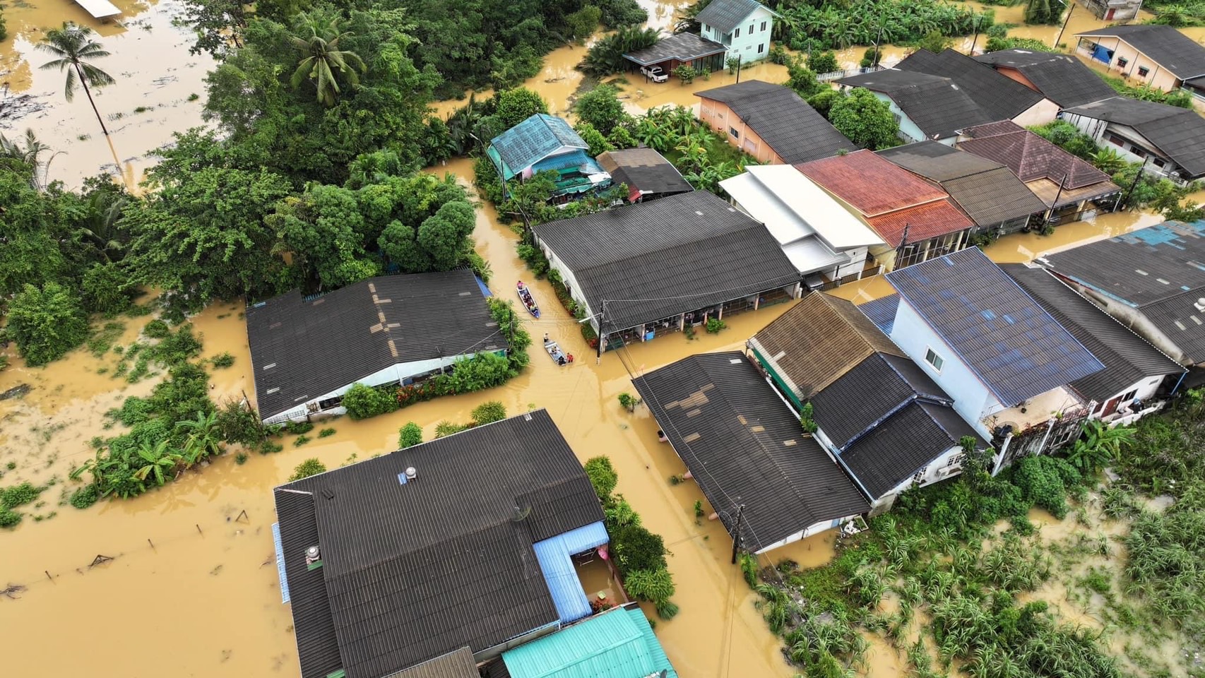อัปเดต"น้ำท่วมตราด"ทหารช่วยขนแพะหนีตาย