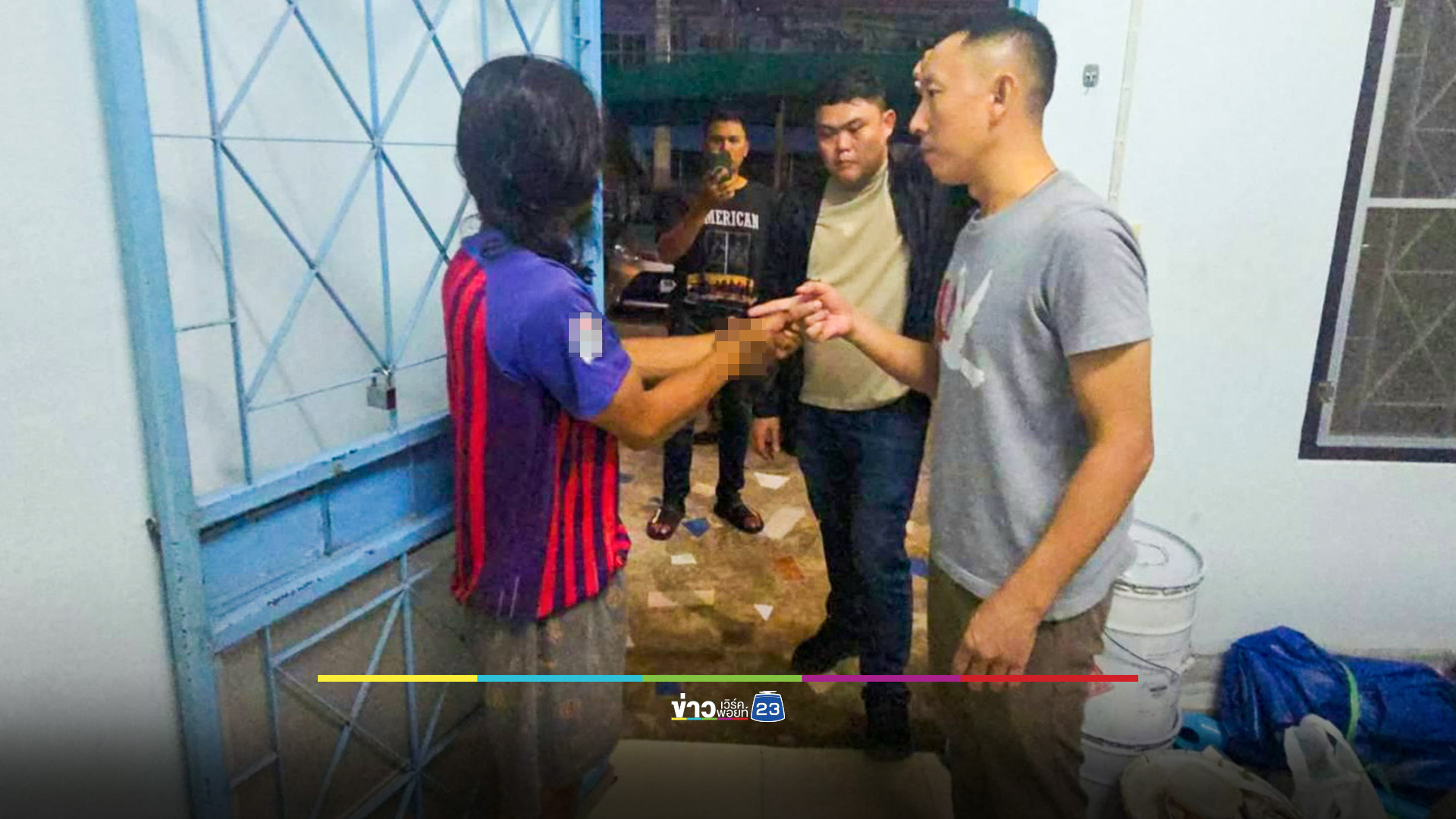 หึงโหด! ผัวเก่าบุกพังประตูห้อง ฟันผัวใหม่ดับอนาถต่อหน้าเมีย