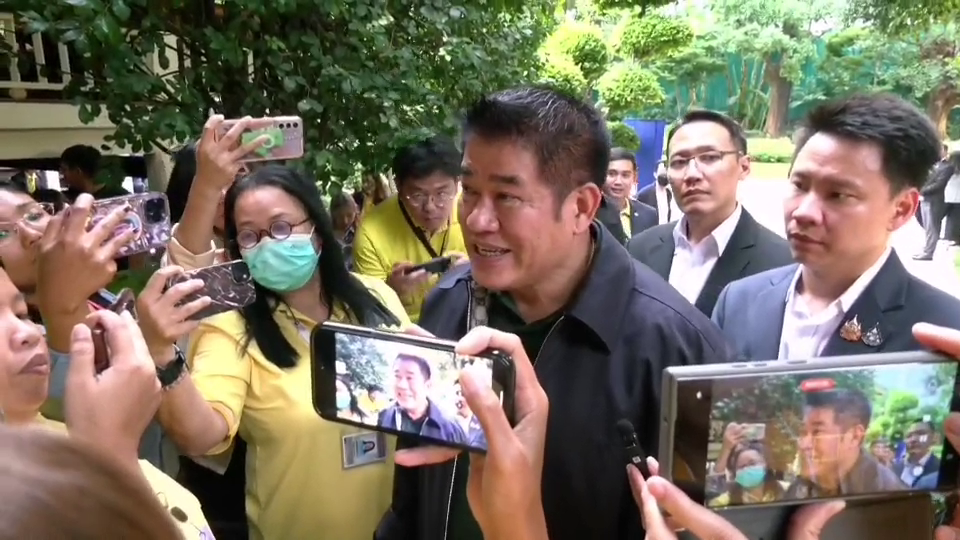 "ธรรมนัส" แนะ "หมอเกศ" อย่าตอบโต้ปมใบปริญญา