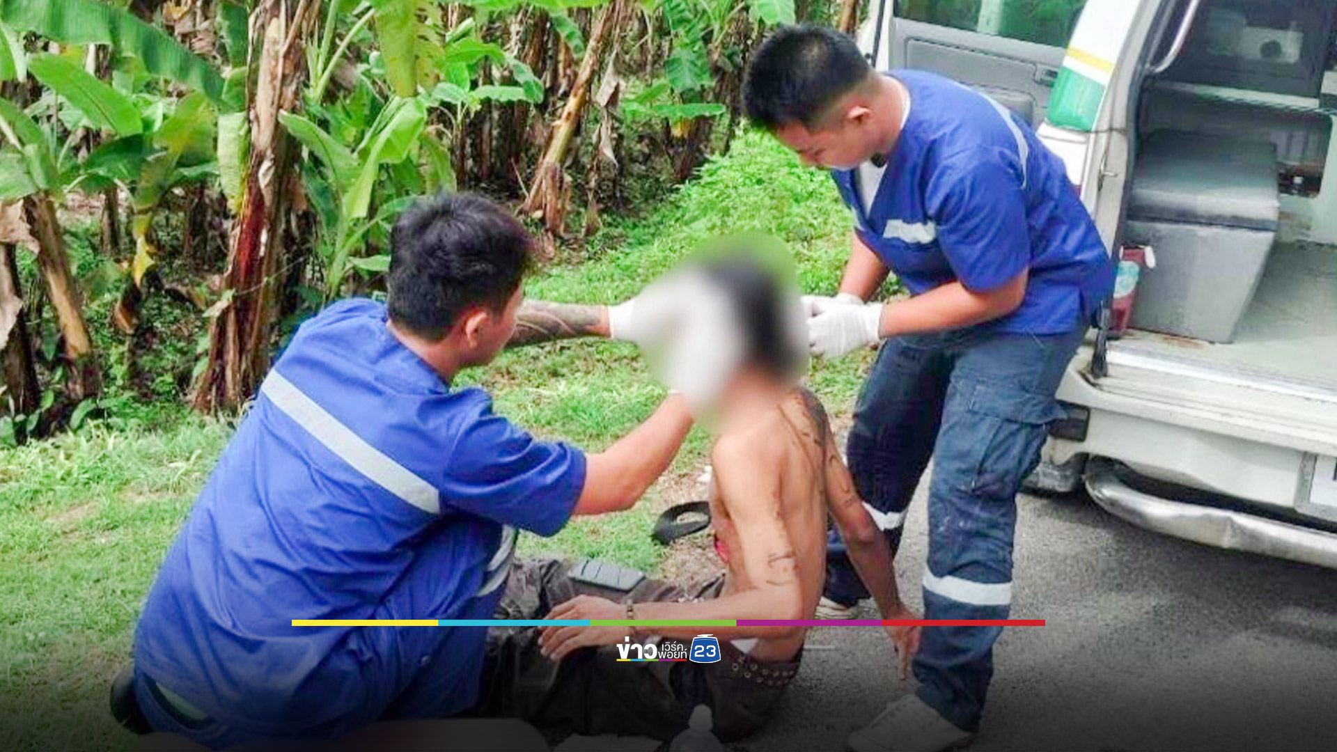 หวิดดับ! หนุ่มยืนสูบบุหรี่ พลาดลื่นตกจากรถไฟ