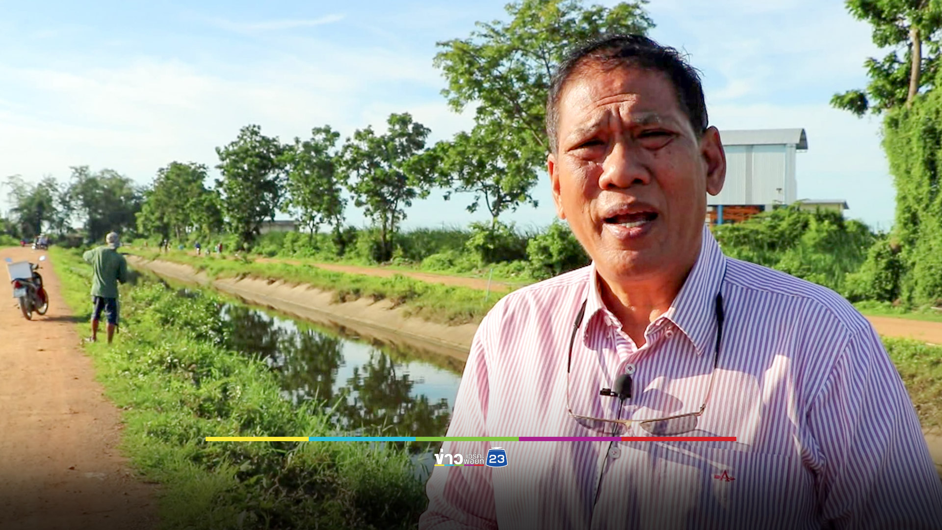 เกษตรกรเลี้ยงกุ้งผวา น้ำเสียมาตามคลองชลประทาน ทำปลาลอยตายเกลื่อน