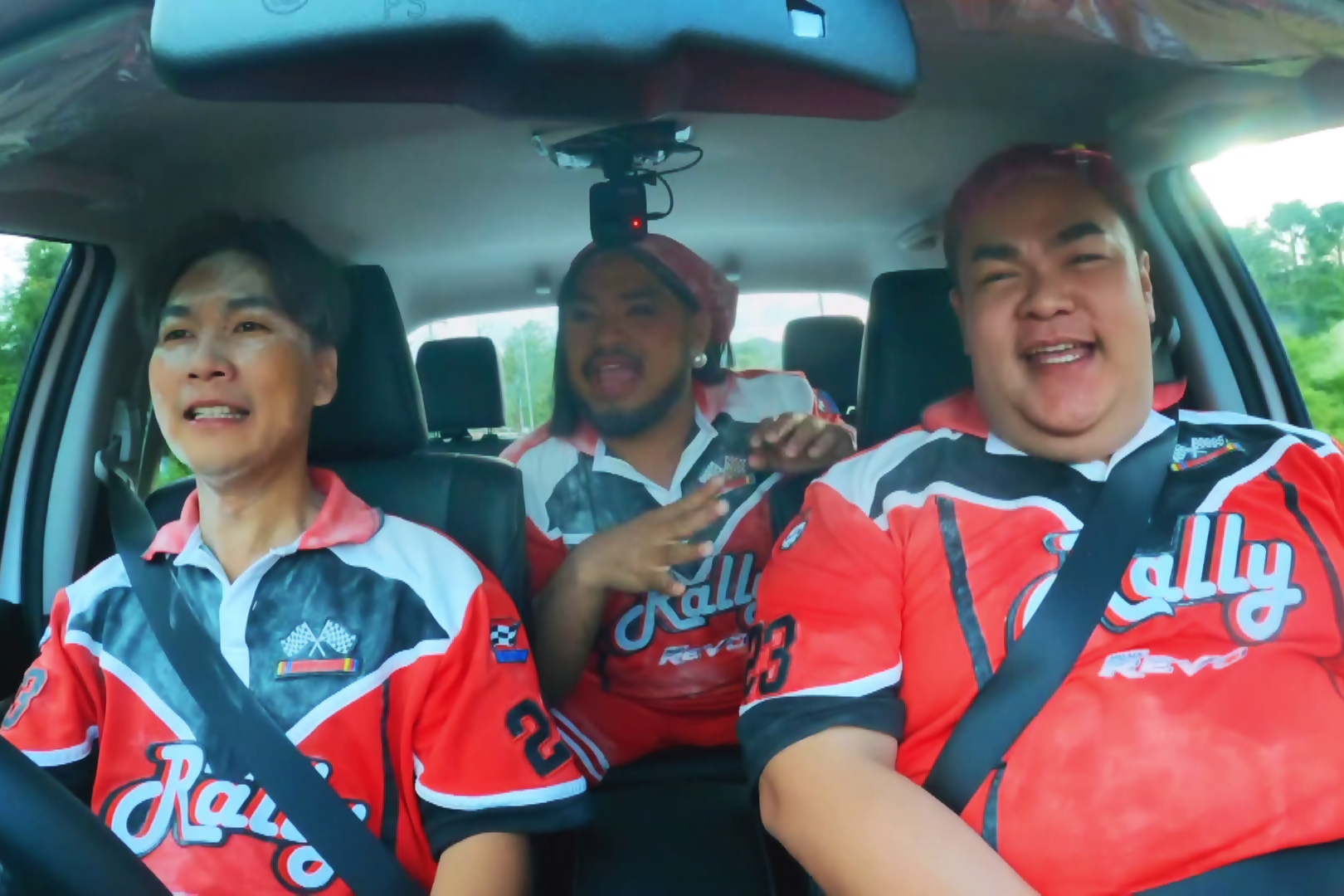 “R U RALLY 2" พร้อมออกเดินทาง ตะลุยภารกิจสุดมัน กับแก๊งพิธีกรสุดป่วน เจแปน, คารีสา,ไนกี้, ปิงปอง เริ่ม วันอาทิตย์ที่ 14 ก.ค.นี้ เวลา 15.45 น. ทางช่องเวิร์คพอยท์