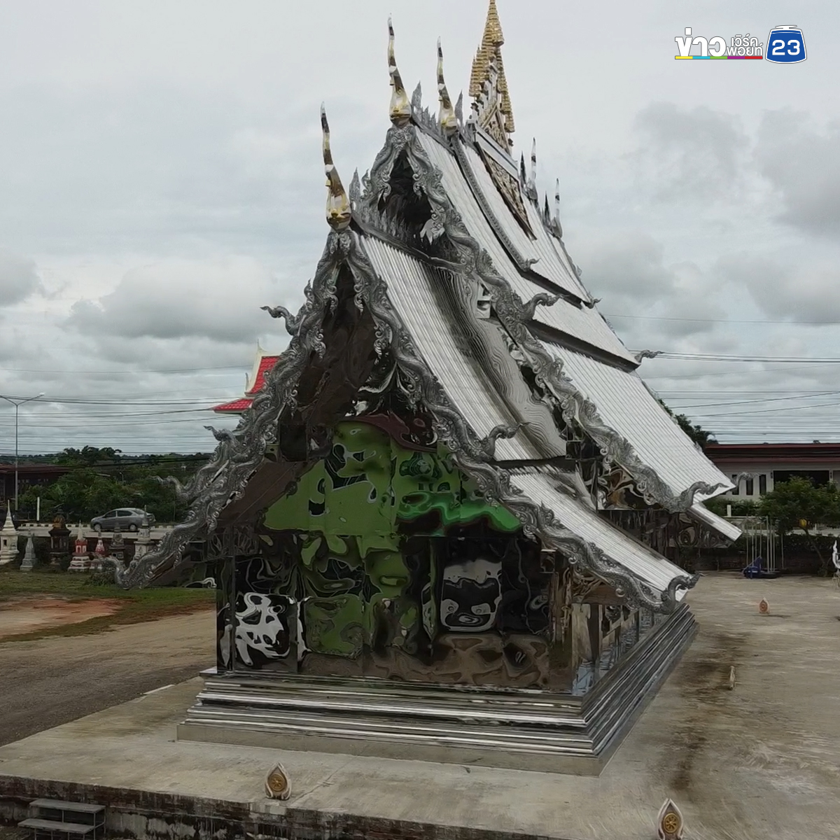 โบสถ์สเตนเลส"วัดพระธาตุน้อย"แห่งแรกในภาคอีสาน