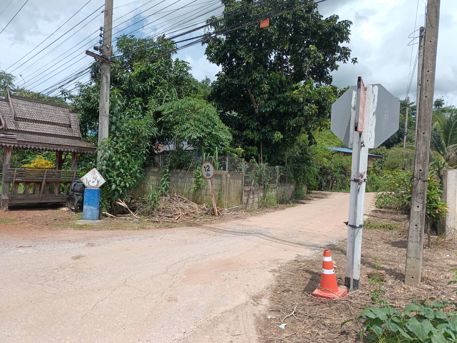 ฝากขังผัวคลั่ง 'ฆ่าหั่นศพเมีย' ยัดขาขวาแช่ตู้เย็น