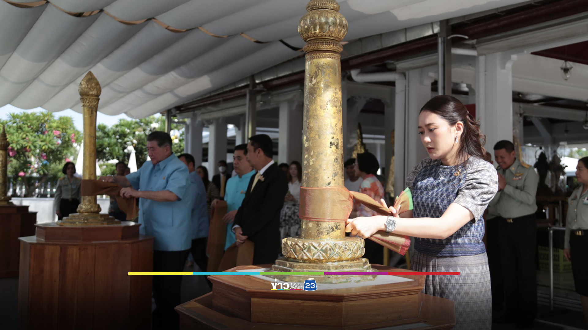 “แพทองธาร” ยกทีมไหว้ศาลหลักเมือง เอาฤกษ์เอาชัย