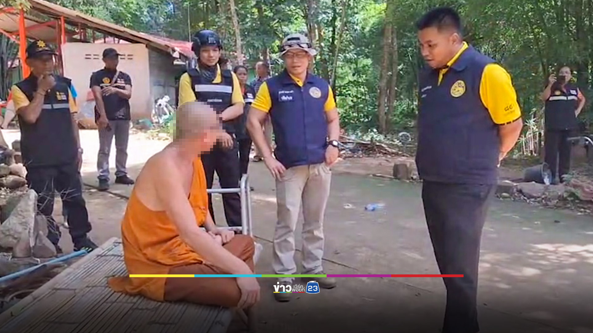 ปค.เกษตรสมบูรณ์ บุกวัดจับตรวจเจ้าอาวาส พบฉี่ม่วง เผยเพิ่งเสพยาบ้าหมดไปก่อน จนท.จะมาถึง