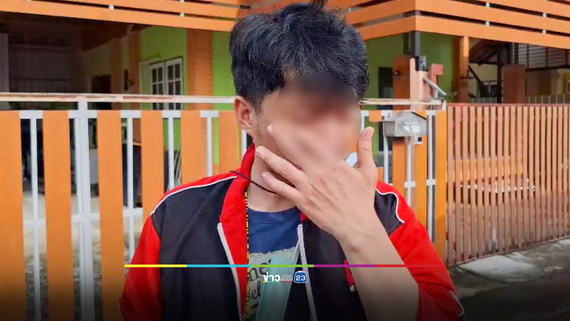 หนุ่มเครียดปัญหาครอบครัว ใช้มีด 2 เล่มปักอก ดับคาบ้านเช่า