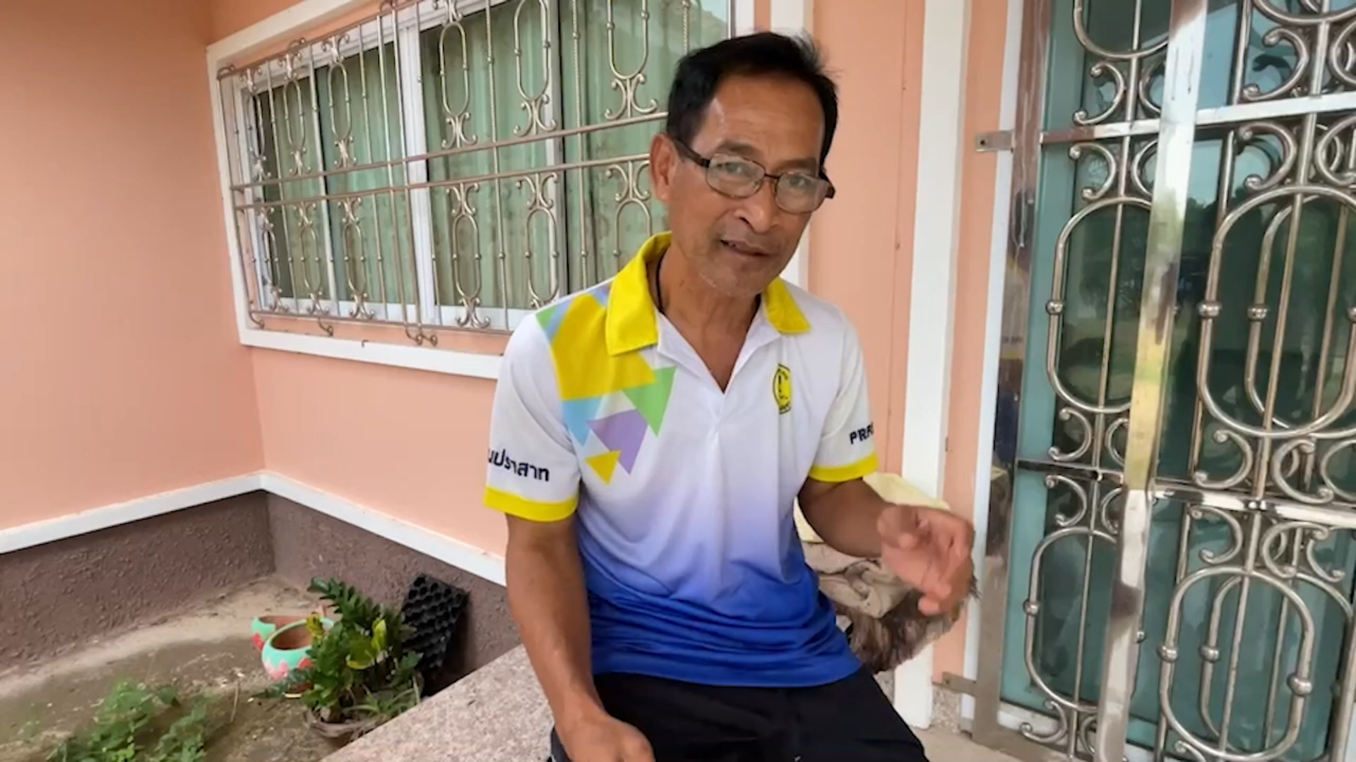 ครูชำนาญการ อุดหนุนหวยลูกศิษย์ ดวงเฮงถูกหวย 30 ล้าน