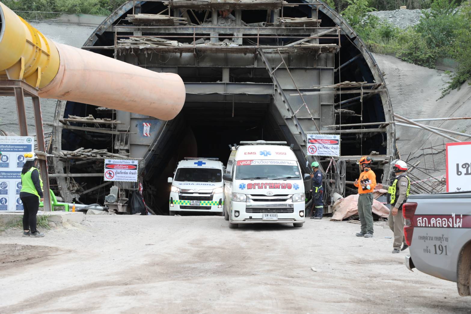 ไร้ปาฏิหาริย์! คนงานดับ 1 ราย ลุ้นช่วยอีก 2
