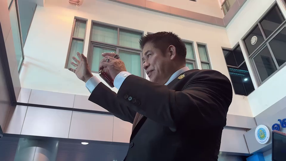“ธรรมนัส” ปัดตอบขับ “ลุงป้อม” พ้น พปชร.