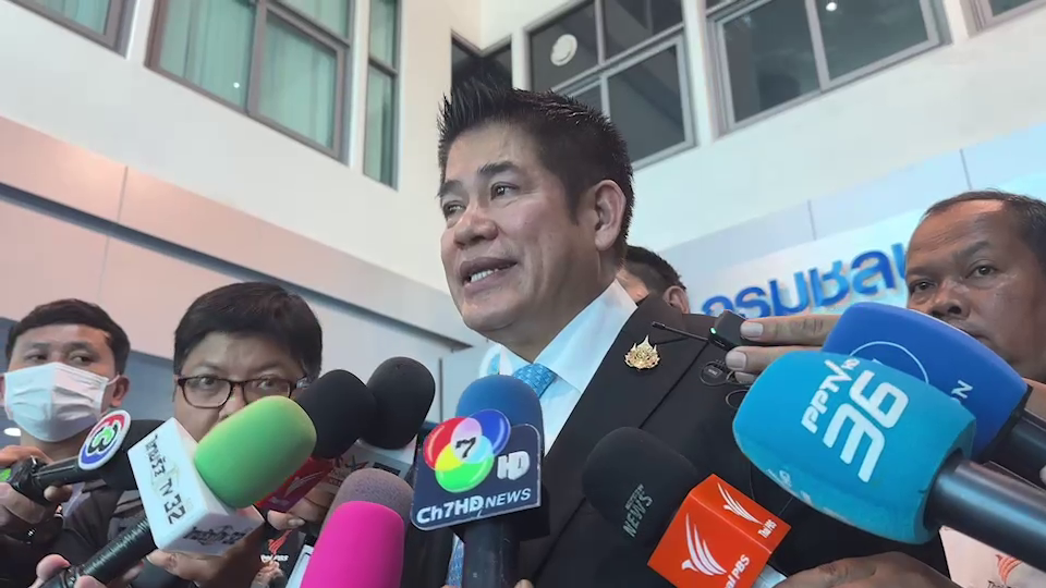 “ธรรมนัส” ปัดตอบขับ “ลุงป้อม” พ้น พปชร.