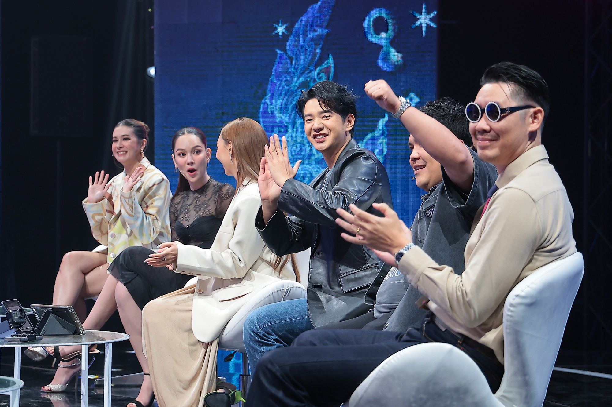 ไอซ์ ศรัณยู แท็กทีม อุ๋ย Buddha Bless ชวนลุ้น!!! ชาวต่างชาติแข่งขันร้องเพลงไทยแบบจริงจัง