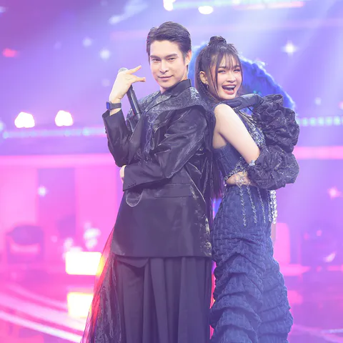 หมอลำไอดอล ซีซั่น 2 รอบฟีเจอริ่ง ซูเปอร์สตาร์ (11)