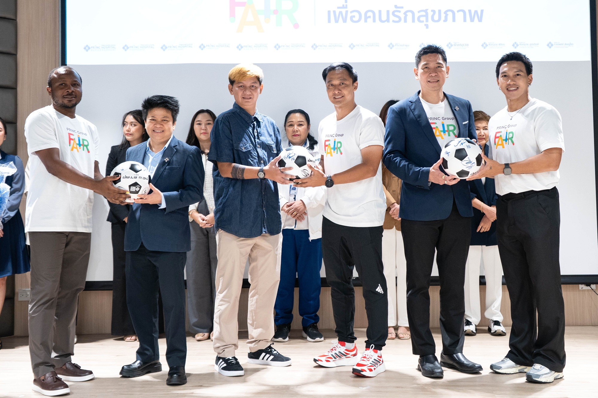 "ลีซอ ธีรเทพ" เผยเคล็ดลับดูแลสุขภาพแบบนักกีฬา