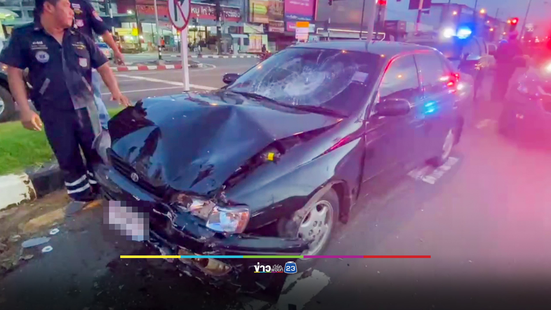 จยย.ข้ามแยก ไม่ดูสัญญาณไฟจราจร โดนรถเก๋งทางตรงชนเสียชีวิต