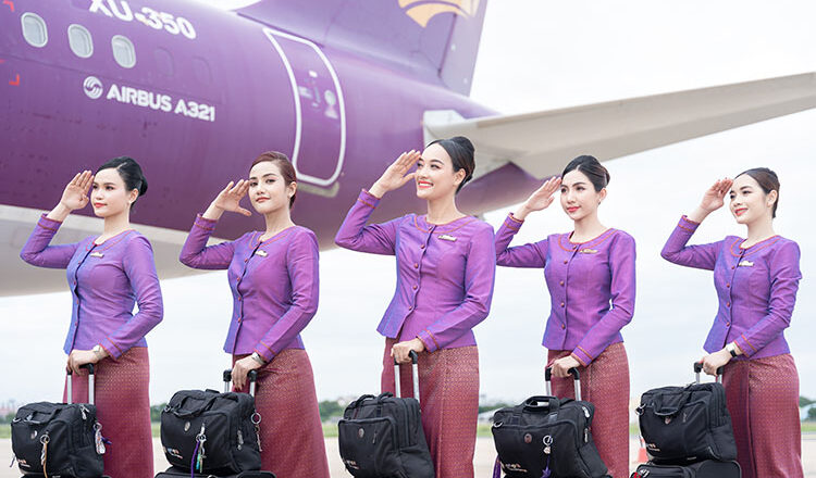 อ้างเรื่องบังเอิญ "แอร์ คัมโบเดีย" โต้ลอกเลียนแบบ "การบินไทย"