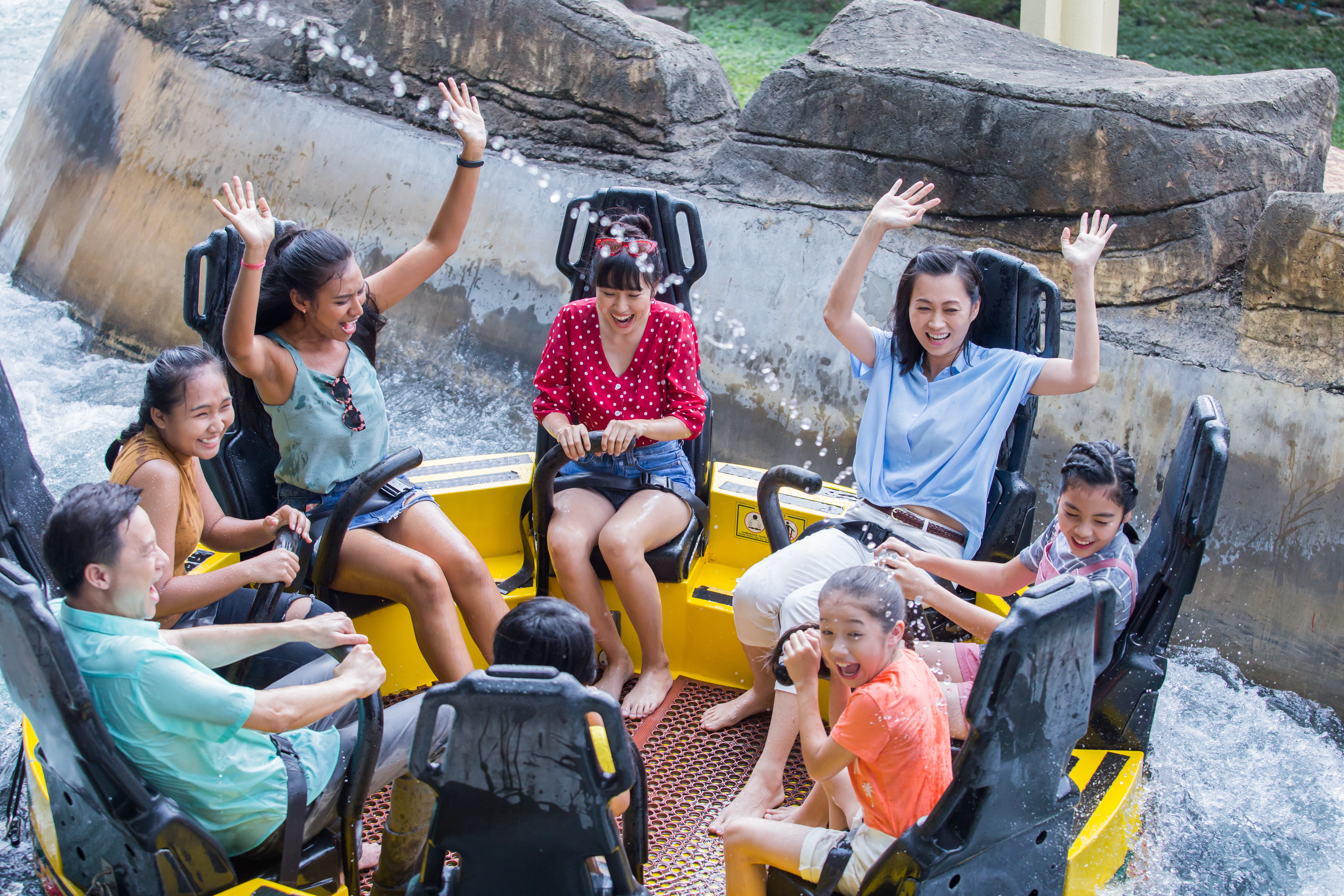 เที่ยว 'ดรีมเวิลด์' สนุกสุดคุ้ม ฉลองวันหยุดบัตรราคาพิศษ