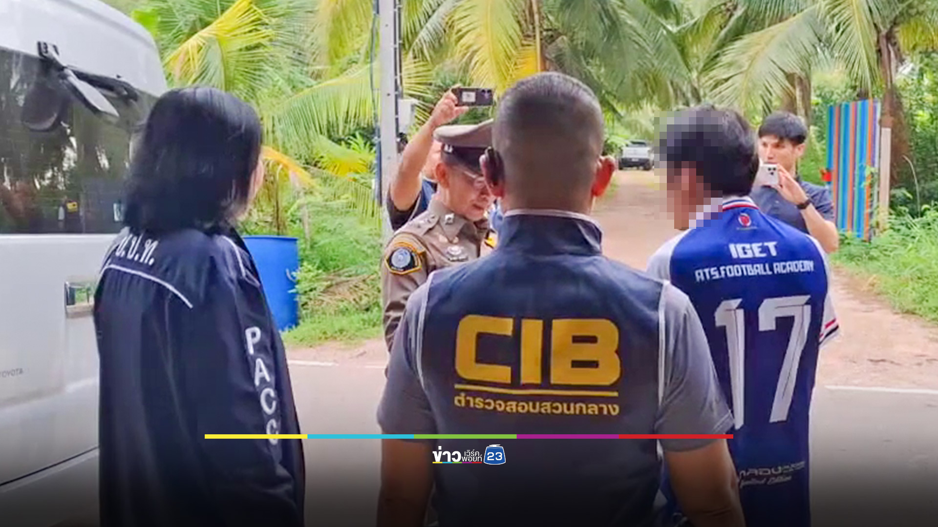 รวบอดีตเจ้าคณะจังหวัดพิจิตร - จับกุมอดีตเจ้าอาวาสวัดใหญ่จอมปราสาท พร้อมคนสนิท พัวพันโอนเงินให้ “สีกากอล์ฟ"