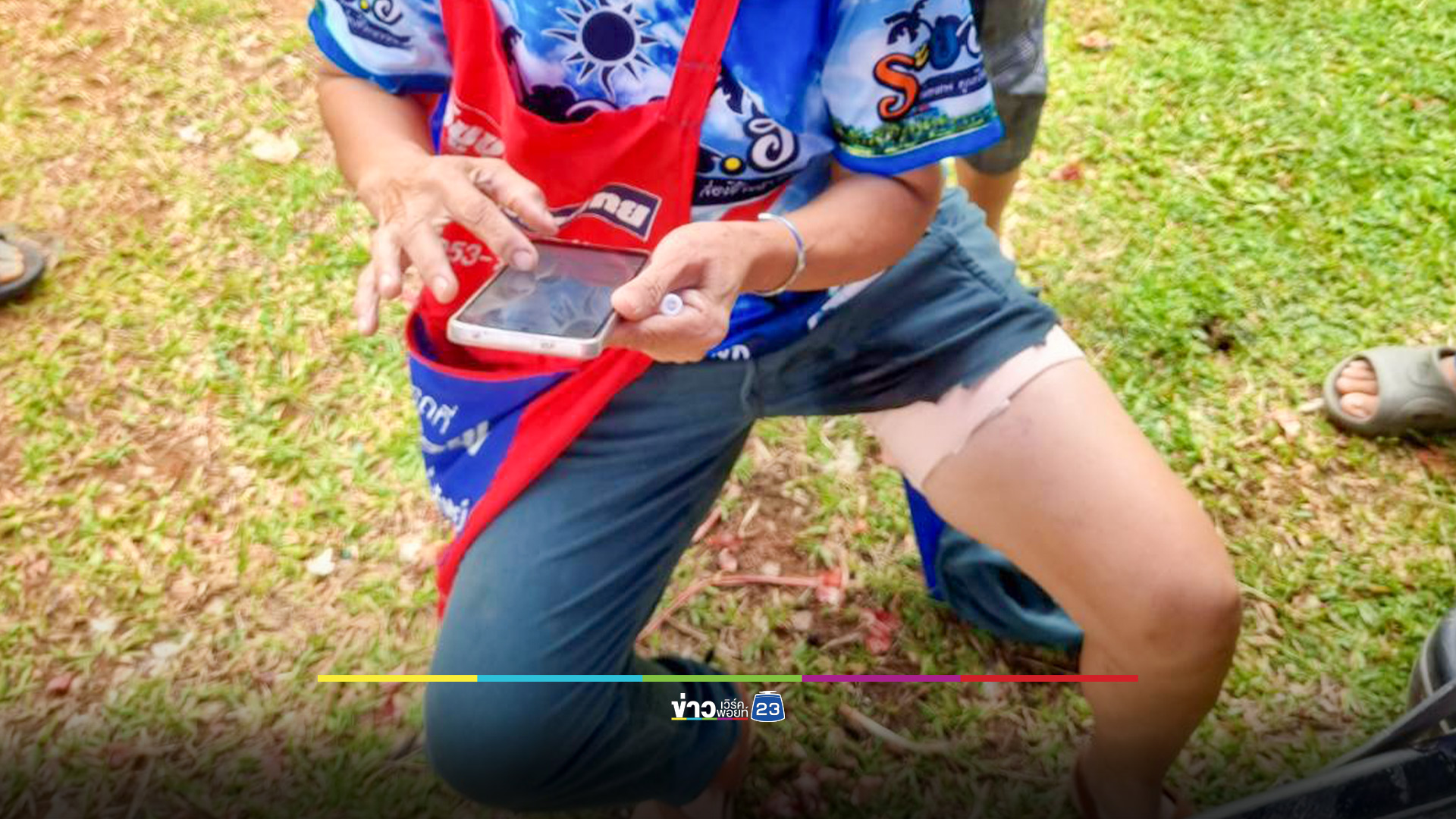 ขอคืนดีไม่สำเร็จ ผัวใช้ปืนยิงเมียกลางตลาดนัด ก่อนยิงตัวตาม