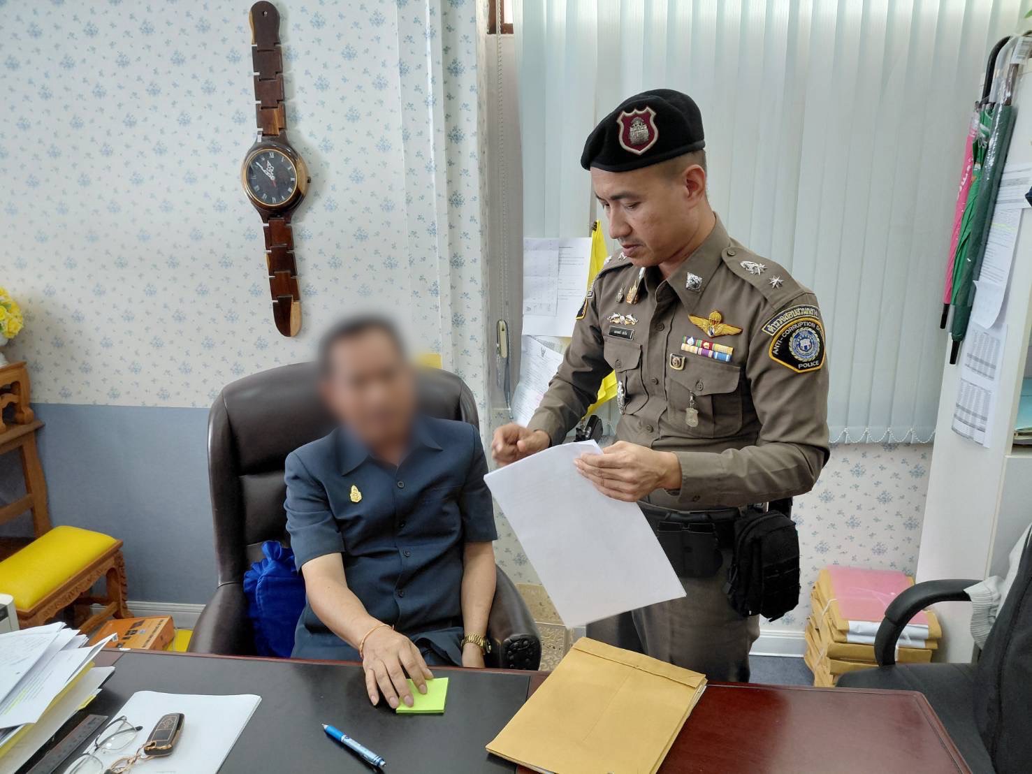 จับกุม “ปลัด อบจ.” รีดเงินผู้ประกอบการ