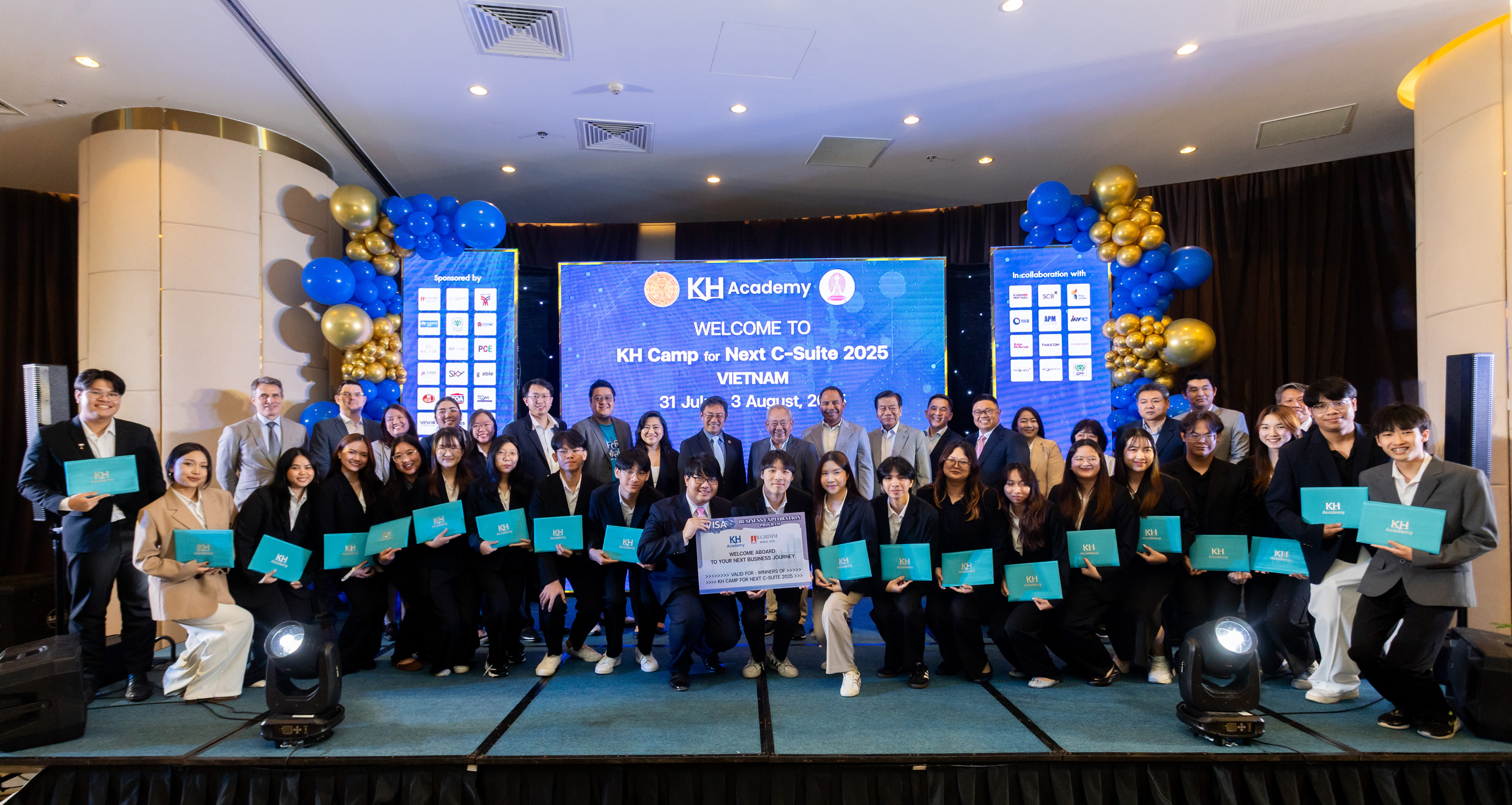 KH Academy พานิสิตนักศึกษา KH Camp for Next C-Suite 2025 บินลัดฟ้าบุกเวียดนาม