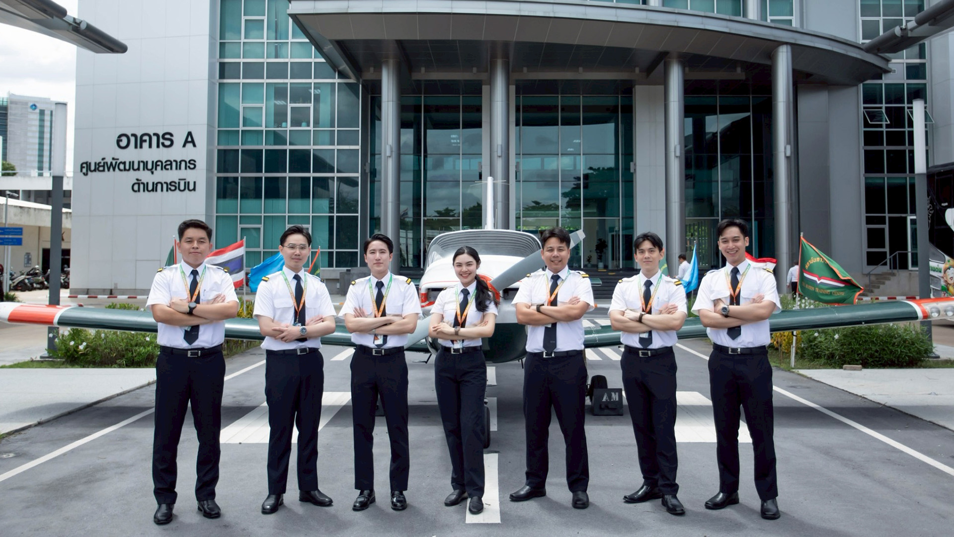 ปฐมนิเทศศิษย์การบิน หลักสูตรนักบินพาณิชย์ตรี-เครื่องบิน รุ่นที่ 127