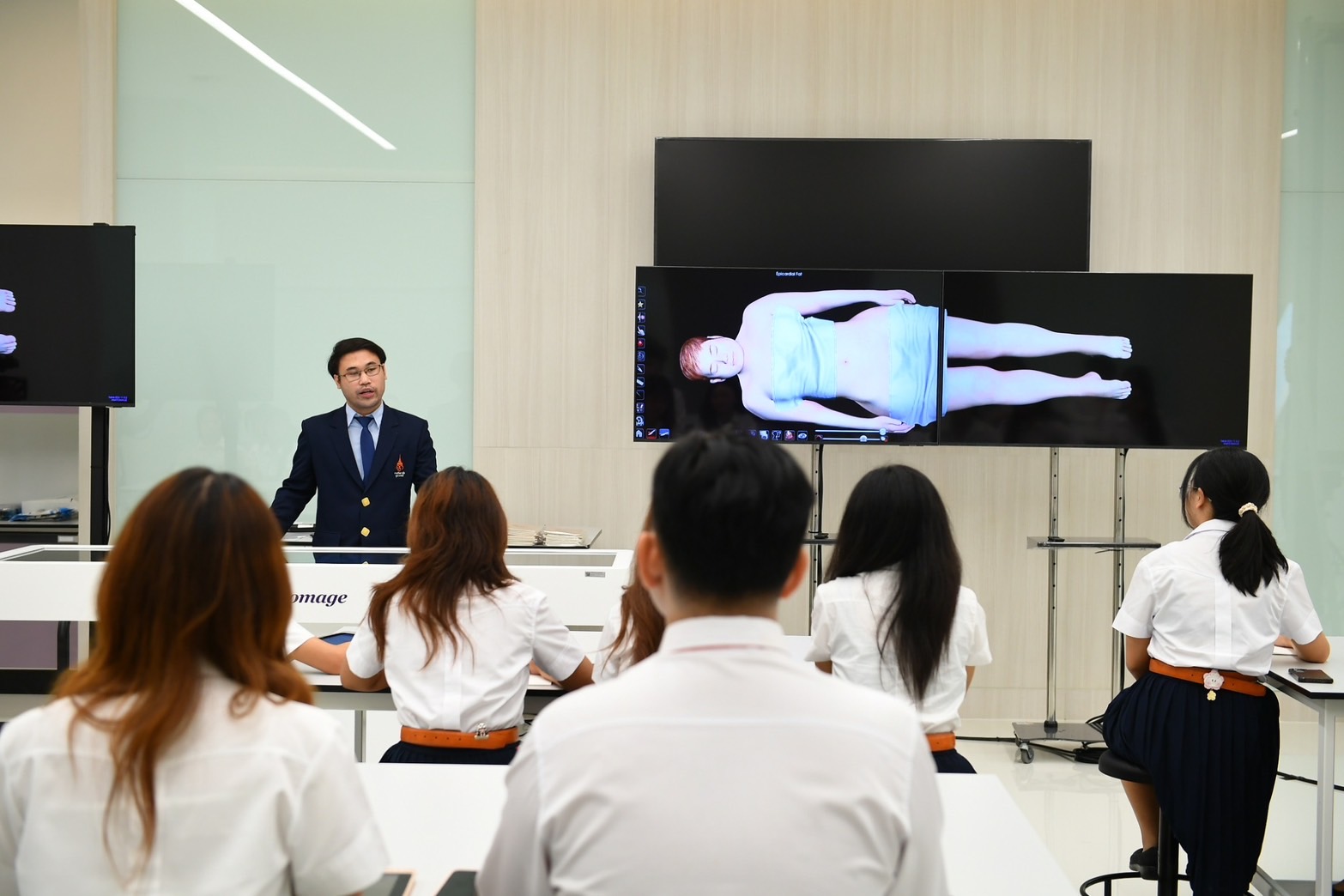 คณะวิทยาศาสตร์ ราชวิทยาลัยจุฬาภรณ์ โชว์หลักสูตรนวัตกรรมวิทยาศาสตร์การแพทย์