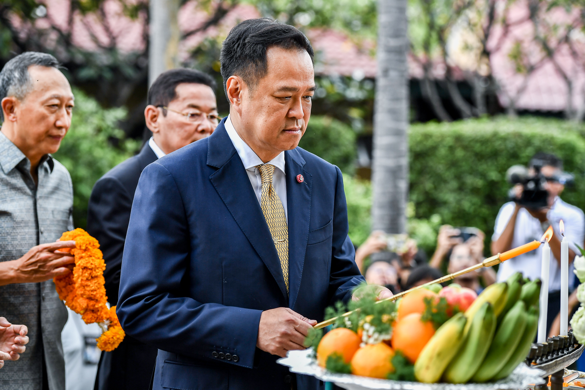 นายกฯ “อนุทิน” สักการะสิ่งศักดิ์สิทธิ์ประจำทำเนียบฯ