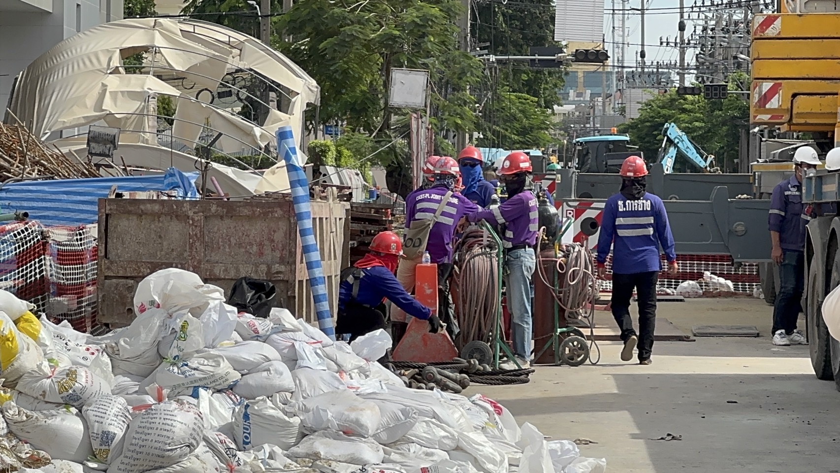ที่ปรึกษาวิศวกรรมฯ ชี้แผนถุงทรายอุดหลุมได้ผลดี น้ำหยุดไหลแล้ว