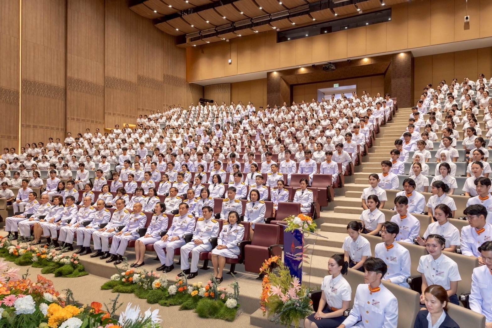 ศาสตราจารย์ ดร. สมเด็จพระเจ้าน้องนางเธอ เจ้าฟ้าจุฬาภรณวลัยลักษณ์ อัครราชกุมารี กรมพระศรีสวางควัฒน วรขัตติยราชนารี องค์ประธานและนายกสภาราชวิทยาลัยจุฬาภรณ์ พระราชทานพระโอวาทแก่นักศึกษาใหม่ราชวิทยาลัยจุฬาภรณ์ ประจำปีการศึกษา 2568