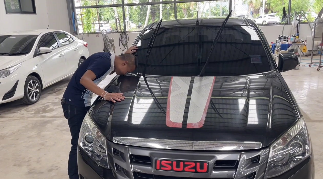 จ่าทหารแนวหน้าซึ้งใจรับรถซ่อมให้ฟรีหลังโดนสะเก็ดระเบิด BM 21