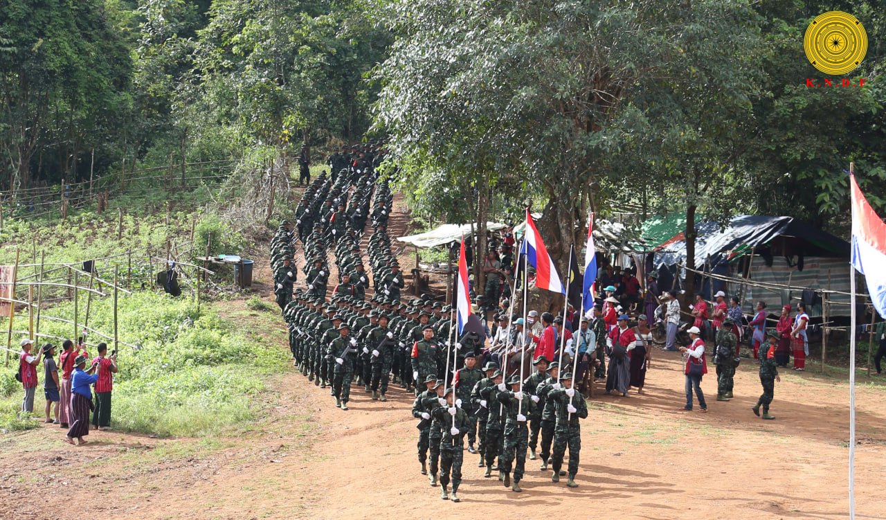 ทัพกะเหรี่ยงคาเรนนีไม่ถอย! รับสมัครทหารใหม่เสริมกำลัง